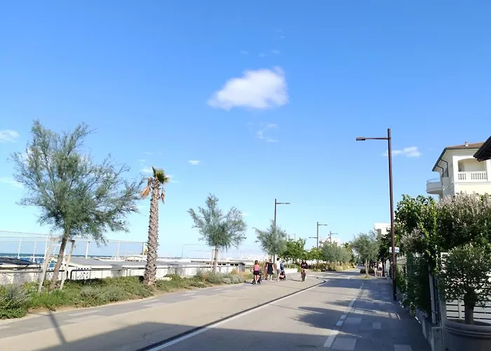 住宿加早餐酒店 Suitehome Comfort Near The